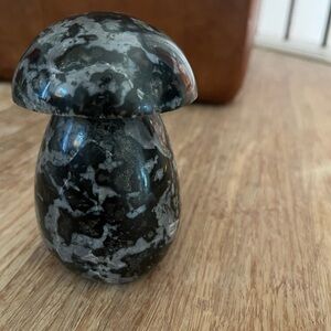 Mystic Merlinite Medium Mushroom